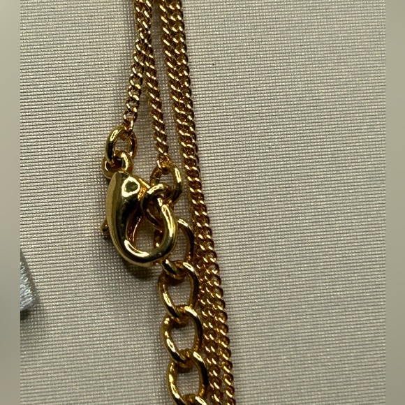 NEW DIOR CD Logo Necklace Gold NIB - Picture 9 of 14